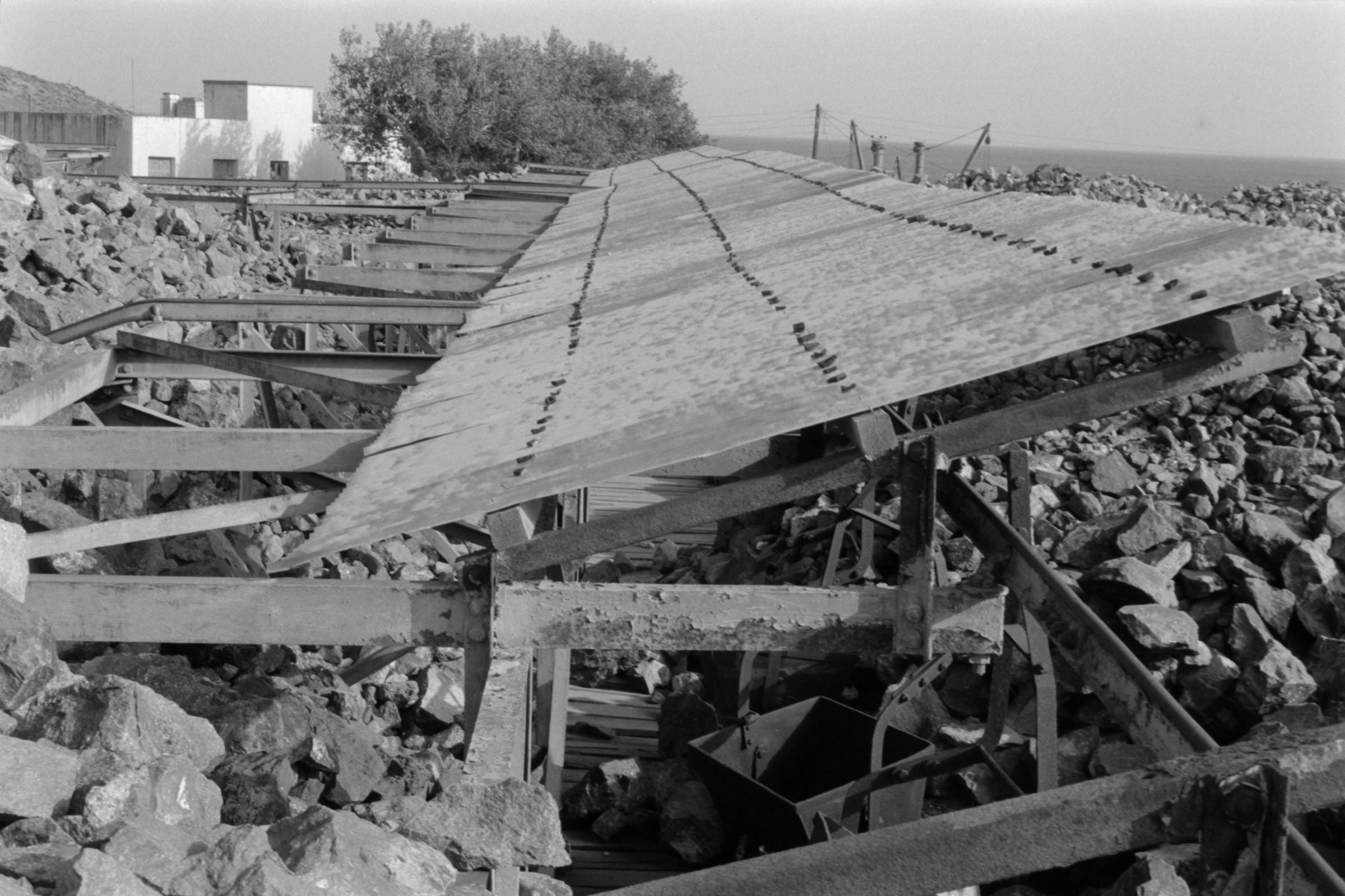 AHP F1991 09 006 sc250507 img21 NLP